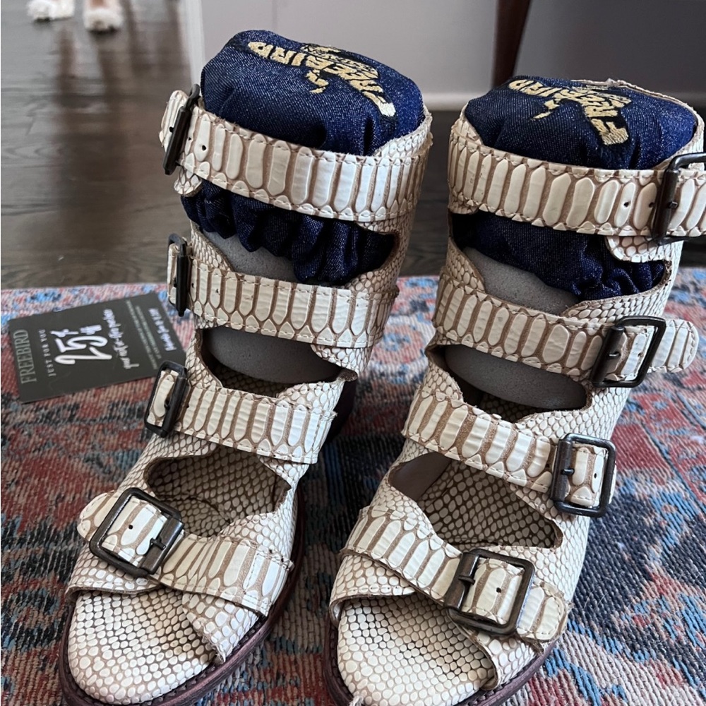 Freebird Quail White Snake